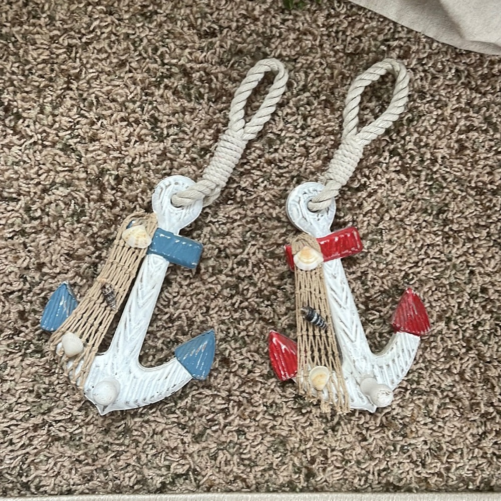 Set of two home decor Anchors